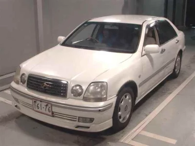 Toyota PROGRES  с аукциона в Японии