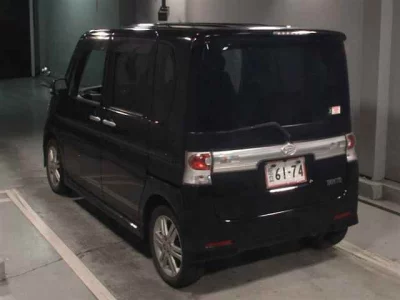 Daihatsu TANTO  с аукциона в Японии