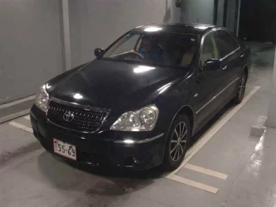 Toyota CROWN  с аукциона в Японии