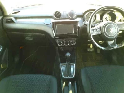 Suzuki SWIFT  с аукциона в Японии