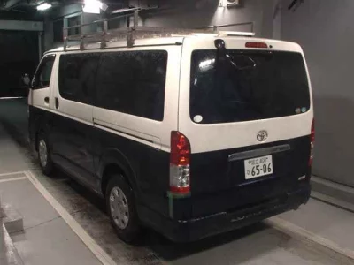 Toyota HIACE VAN