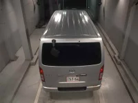 Toyota HIACE VAN лот № 4511 оценка 3  с аукциона в Японии 5