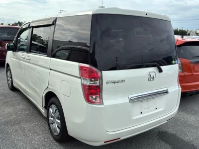 Honda STEP WAGON  с аукциона в Японии