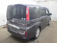 Honda STEP WAGON лот № 26023 оценка 3  с аукциона в Японии 2