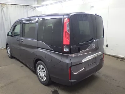 Honda STEP WAGON  с аукциона в Японии