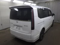 Honda STEP WAGON лот № 26079 оценка 4  с аукциона в Японии 2