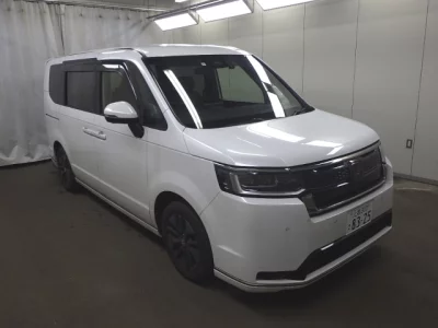 Honda STEP WAGON  с аукциона в Японии