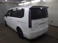 Honda STEP WAGON лот № 26081 оценка 4.5  с аукциона в Японии 3