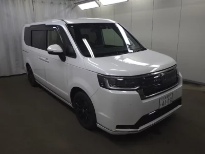 Honda STEP WAGON  с аукциона в Японии