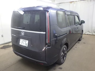 Honda STEP WAGON  с аукциона в Японии