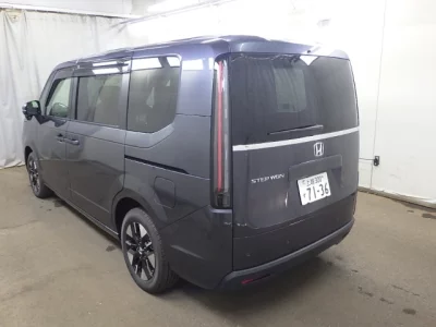 Honda STEP WAGON  с аукциона в Японии