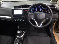 Honda FIT лот № 26118 оценка 3.5  с аукциона в Японии 4