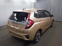 Honda FIT лот № 26118 оценка 3.5  с аукциона в Японии 2