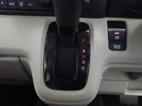 Honda N BOX лот № 10141 оценка 4.5  с аукциона в Японии 9