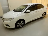 Honda GRACE лот № 28026 оценка R  с аукциона в Японии 1