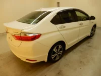 Honda GRACE лот № 28026 оценка R  с аукциона в Японии 2