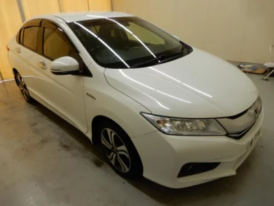 Honda GRACE  с аукциона в Японии