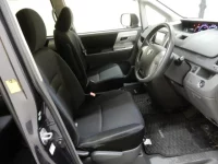 Toyota VOXY лот № 28029 оценка R  с аукциона в Японии 5