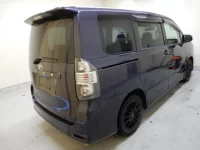 Toyota VOXY лот № 28029 оценка R  с аукциона в Японии 2