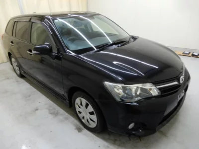 Toyota COROLLA FIELDER  с аукциона в Японии