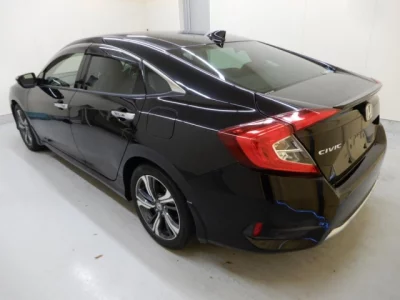 Honda CIVIC  с аукциона в Японии