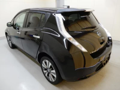 Nissan LEAF  с аукциона в Японии