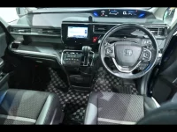 Honda STEP WAGON лот № 20009 оценка 4  с аукциона в Японии 4