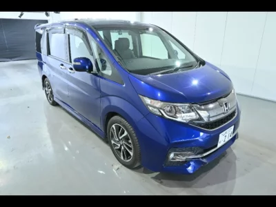 Honda STEP WAGON  с аукциона в Японии