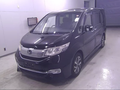 Honda STEP WAGON  с аукциона в Японии