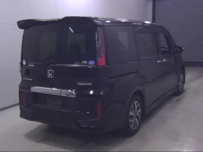 Honda STEP WAGON  с аукциона в Японии
