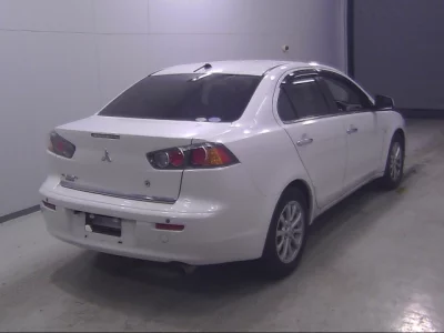 Mitsubishi GALANT FORTIS  с аукциона в Японии