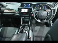 Honda ACCORD лот № 20077 оценка 4  с аукциона в Японии 4
