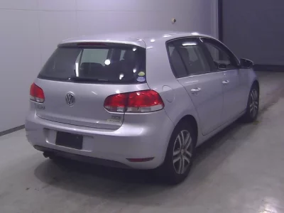 Volkswagen GOLF  с аукциона в Японии