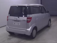 Honda ZEST лот № 19070 оценка 3  с аукциона в Японии 2