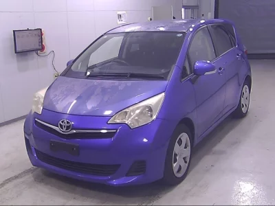 Toyota RACTIS  с аукциона в Японии
