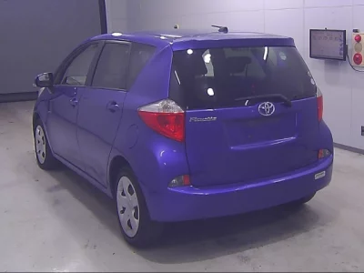 Toyota RACTIS  с аукциона в Японии