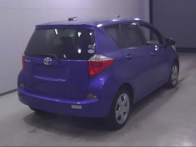 Toyota RACTIS  с аукциона в Японии