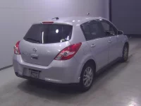 Nissan TIIDA лот № 19107 оценка 3  с аукциона в Японии 2