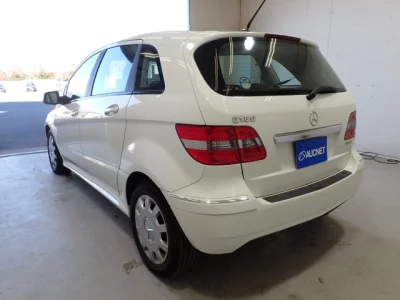 Mercedes-Benz B CLASS  с аукциона в Японии