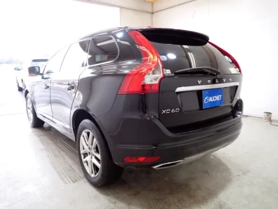 Volvo XC60  с аукциона в Японии