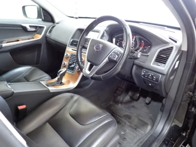 Volvo XC60  с аукциона в Японии