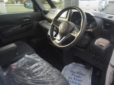 Mitsubishi DELICA MINI  с аукциона в Японии