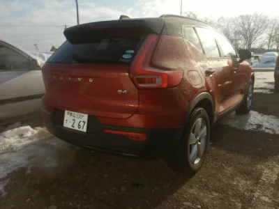 Volvo XC40  с аукциона в Японии
