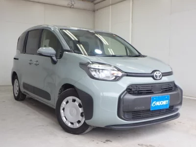 Toyota SIENTA  с аукциона в Японии
