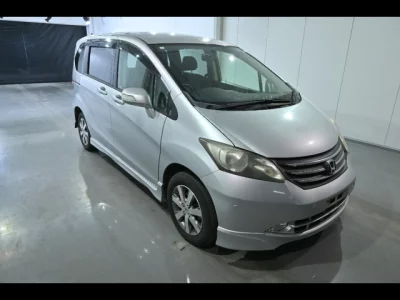 Honda FREED  с аукциона в Японии