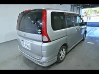 Nissan SERENA лот № 29034 оценка 3  с аукциона в Японии 2