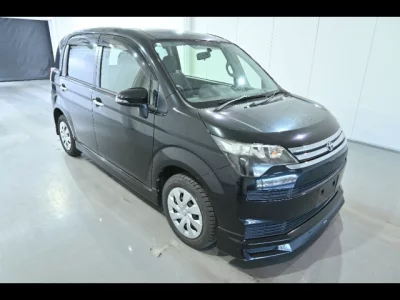 Toyota SPADE  с аукциона в Японии