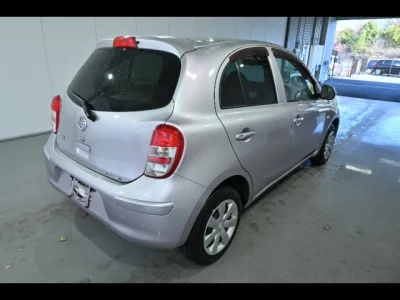 Nissan MARCH  с аукциона в Японии