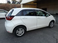 Honda FIT лот № 25011 оценка 4  с аукциона в Японии 6