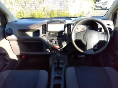 Mitsubishi LANCER VAN